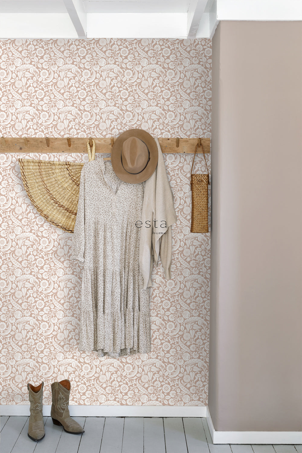 Vintage Flowers - Country Garden botanical wallpaper Esta    
