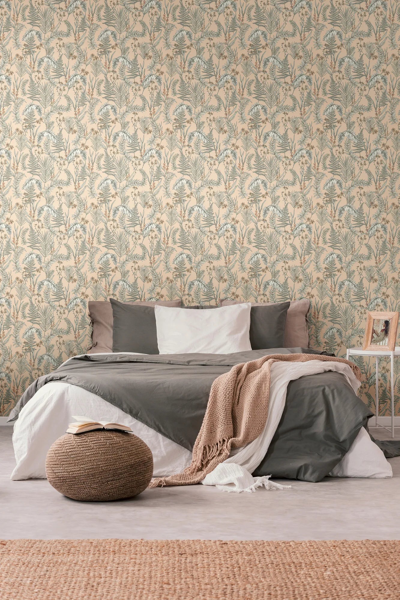 Drawn Into Nature - Meadow Dreams botanical wallpaper AS Creation