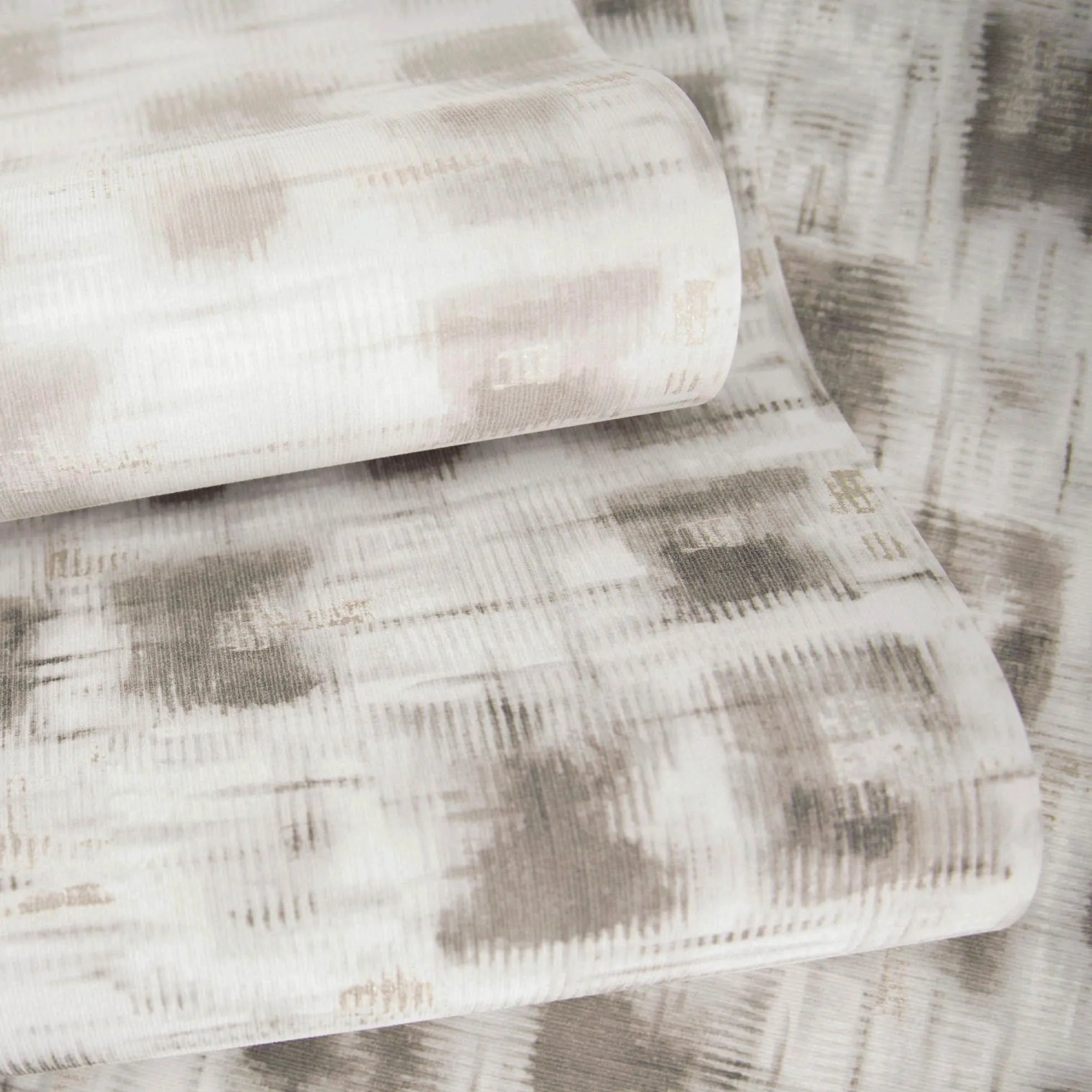 Cerra - Felino textile wallpaper Hohenberger