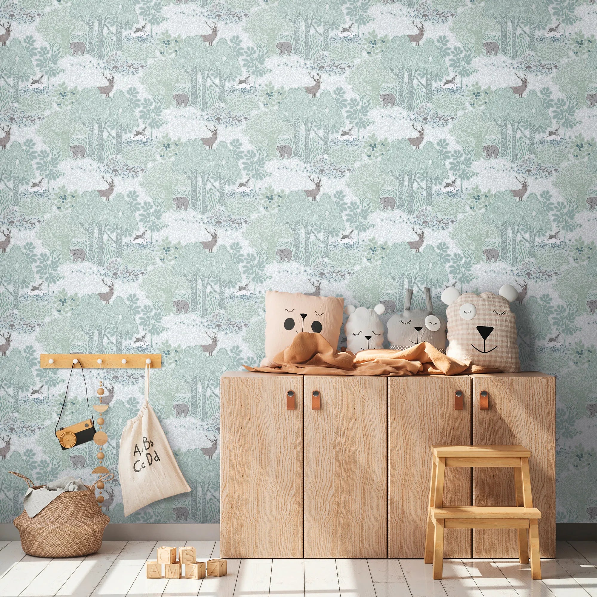 Lilly & Luis - Woods kids wallpaper AS Creation