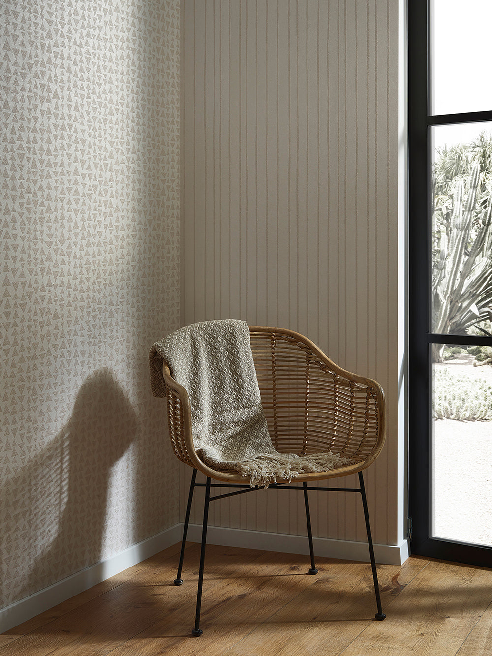 Memento - Pearlised Glass Bead Organic Stripes stripe wallpaper Marburg    