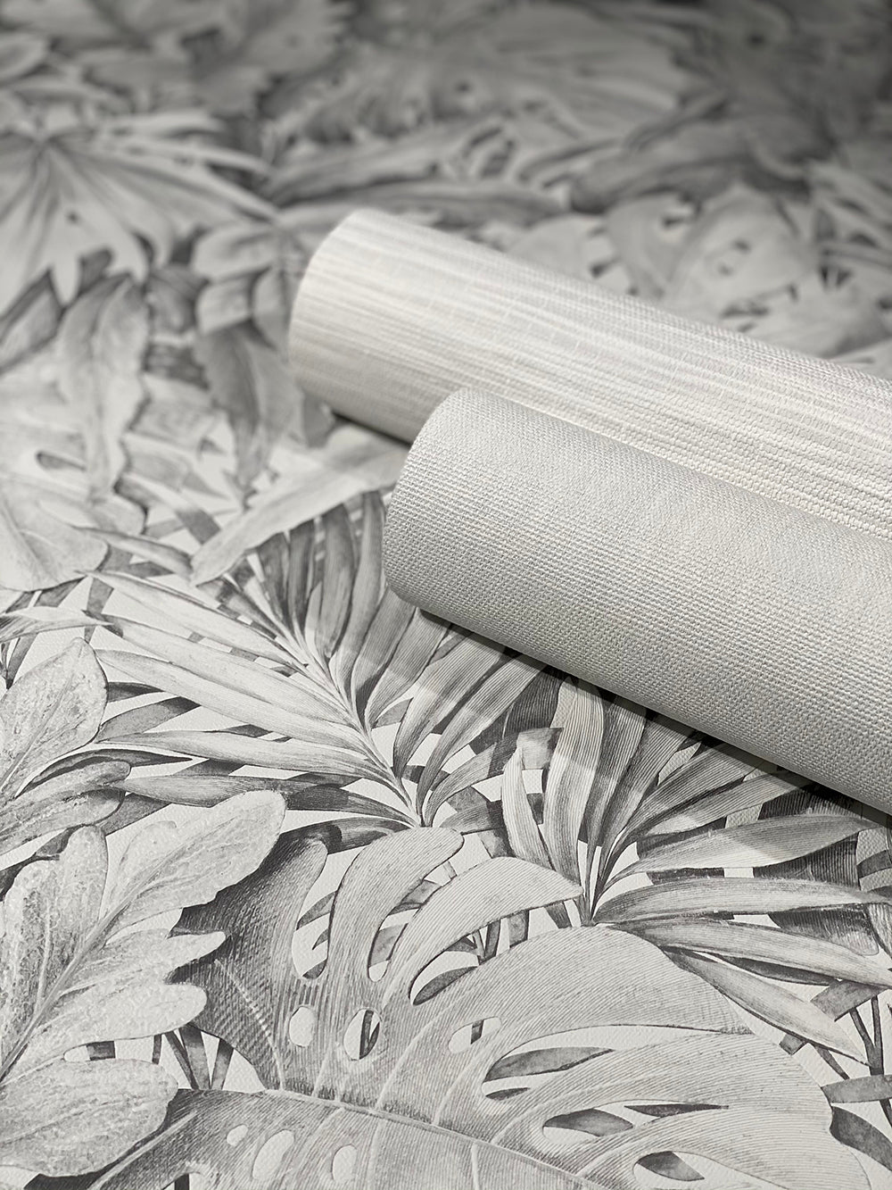 Botanica - Faux Grasscloth bold wallpaper Marburg    