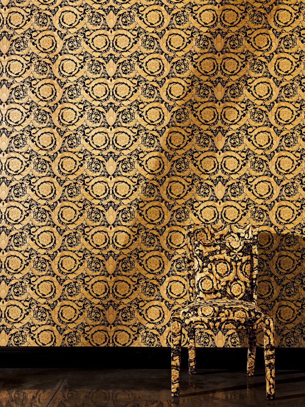 Versace 4-  Classic Floral Swirls designer wallpaper AS Creation    